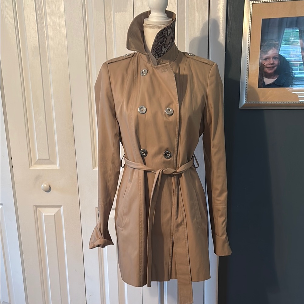 Via Spiga Cream Tan Trench Coat with Belted Waist